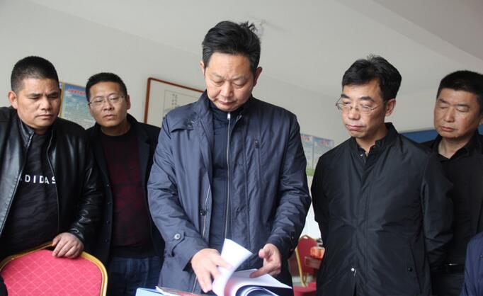 李冯波督查移风村扫黑除恶和软弱涣散基层组织整改工作