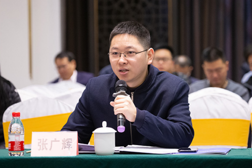 河北省政府办公厅新闻联络处副处长张广辉介绍工作经验.吴明江摄