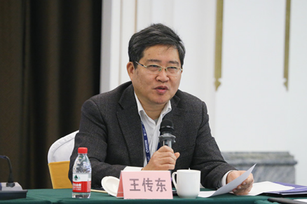 江苏省信访局副局长王传东介绍工作经验.吴明江摄