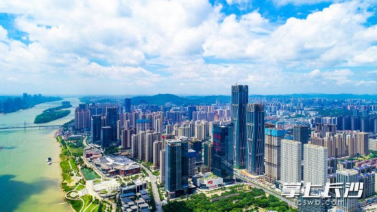 如今，长沙已迈入“新一线城市”行列，“精细化”成为城市管理的主攻方向。长沙晚报全媒体记者 邹麟 摄
