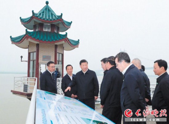 ����2018��4��25�����磬ϰ��ƽ������������ˮ��վ���졣