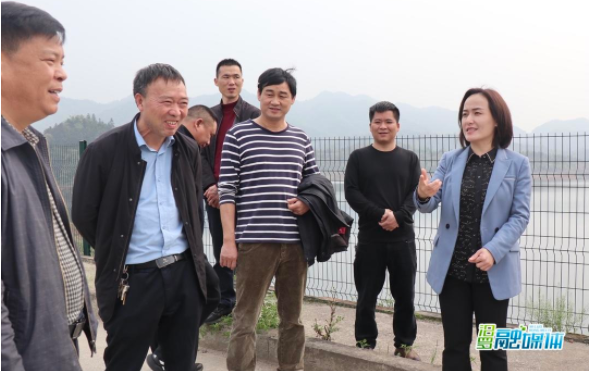 汨罗融媒体讯(记者 郑甘)3月30日上午,副市长仇文娟带队巡查兰家洞